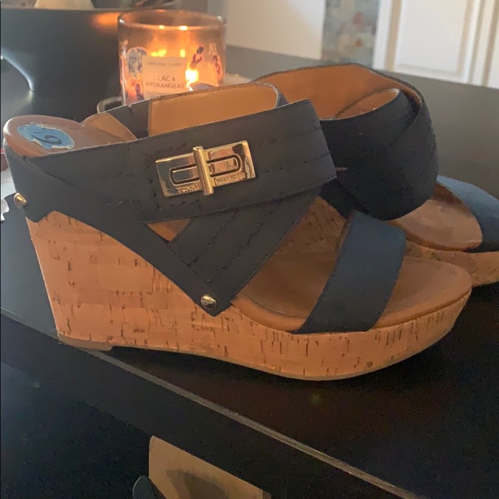 Tommy Hilfiger navy wedges